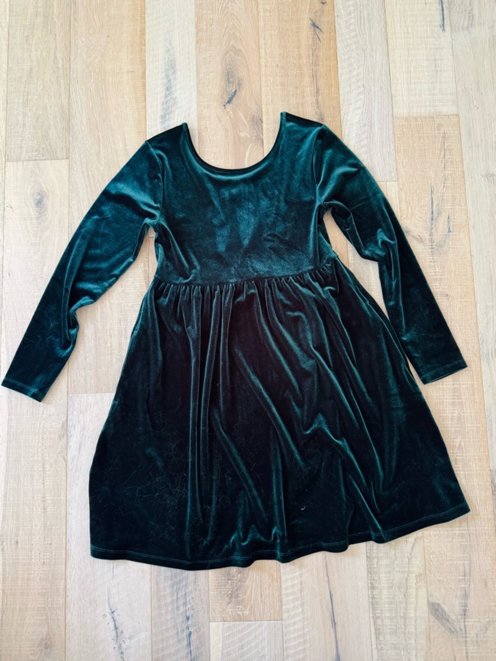 Old Navy Emerald Green Velvet Long-Sleeve Girls Dress size 14-16 XL